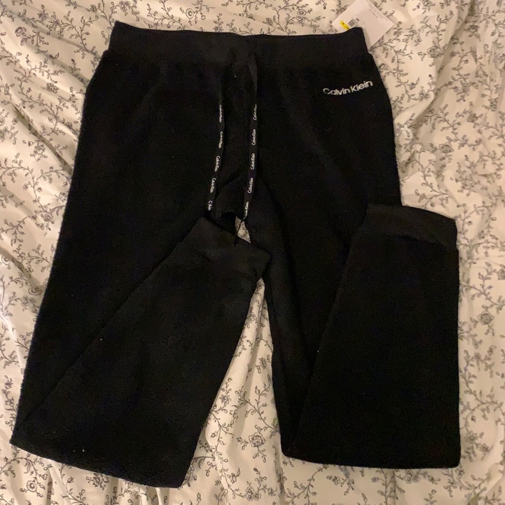 NWT Calvin Klein black fleece joggers